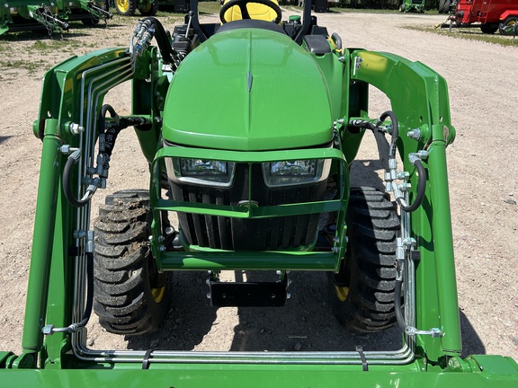 2024 John Deere 3032E (3rd thumbnail)