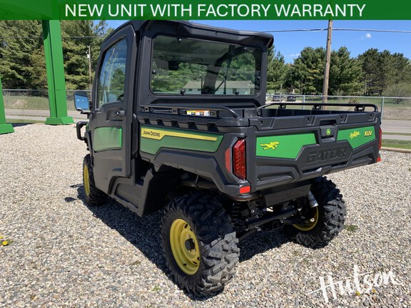 Photo of 2025 John Deere XUV 845M