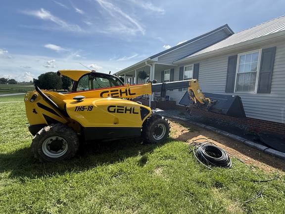 Photo of 2025 Gehl TH5-19
