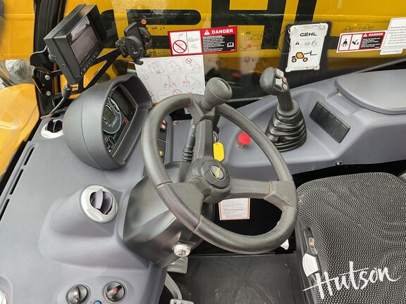 Photo of 2025 Gehl TH5-19