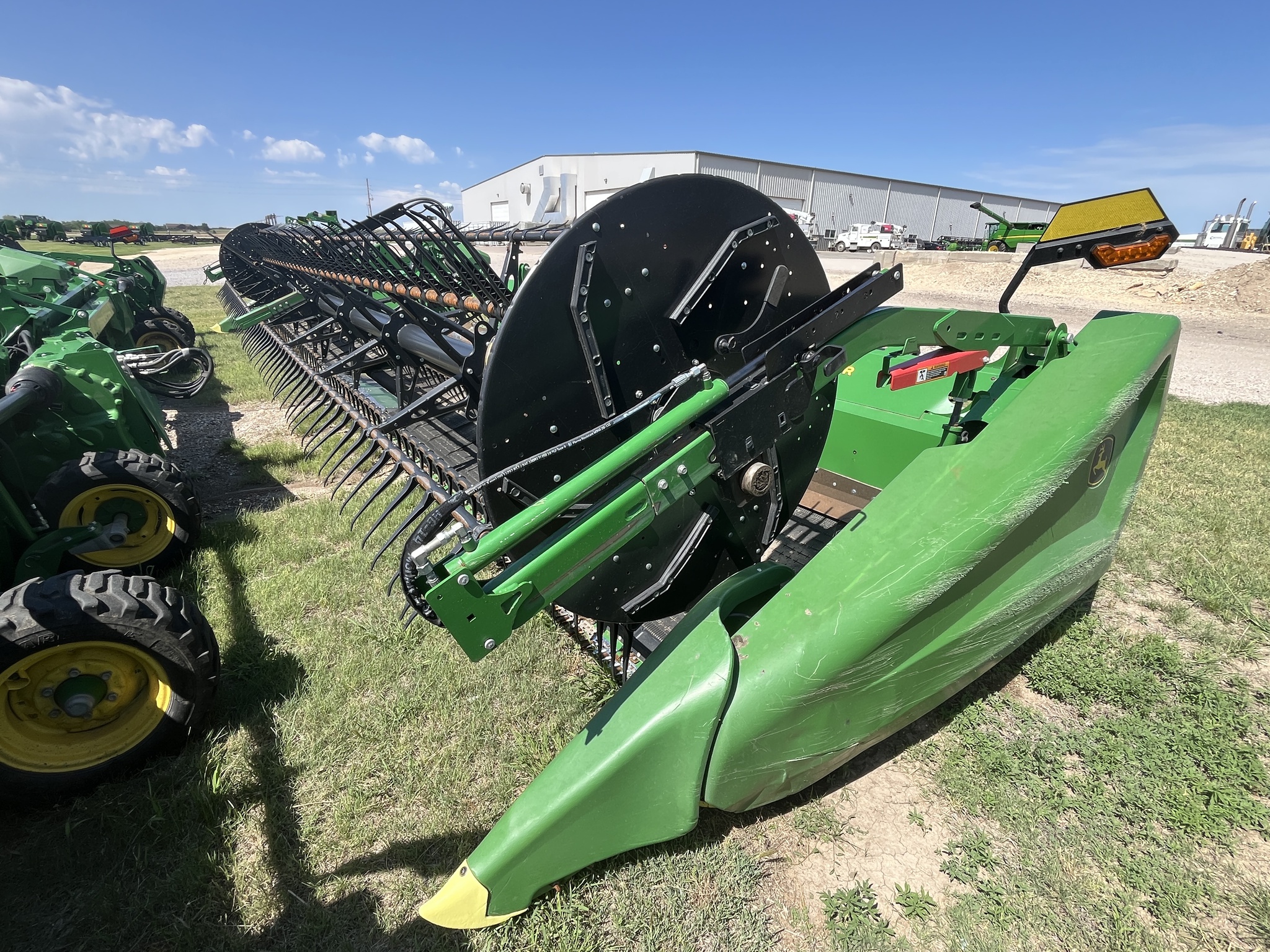 2022 John Deere HD35R Image 3