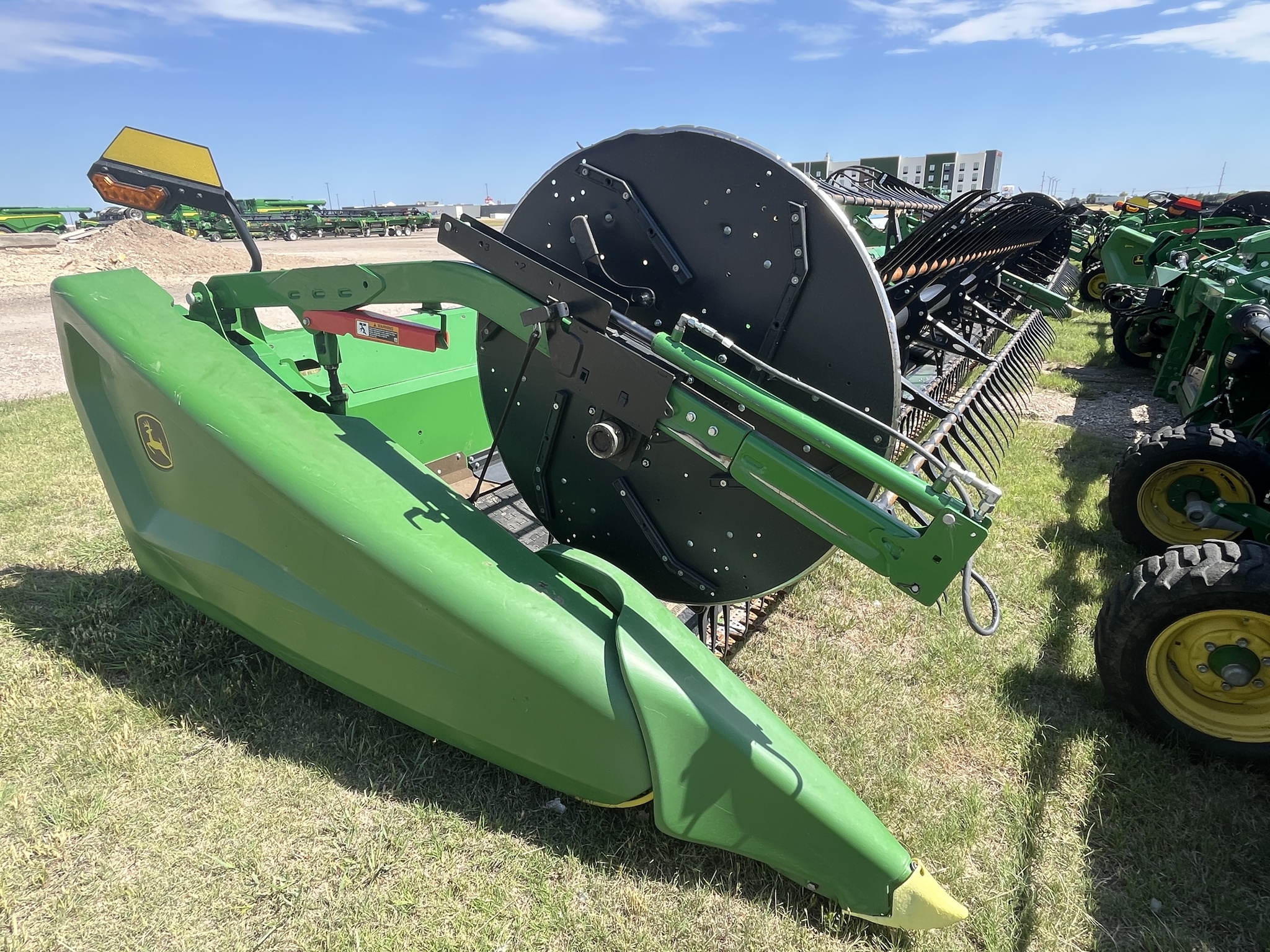 2022 John Deere HD35R Image 2