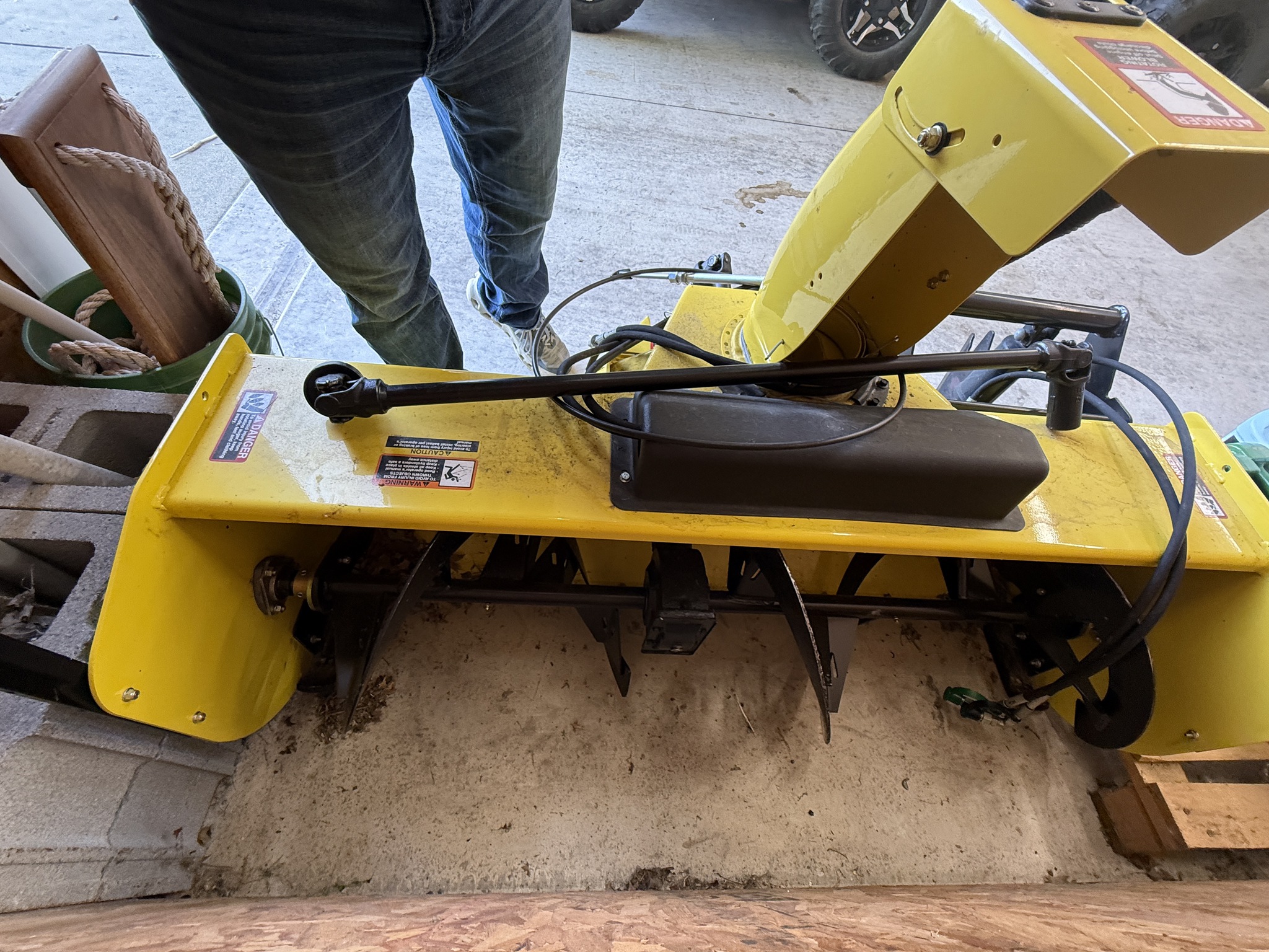 2015 John Deere 54 Snowblower Image 1
