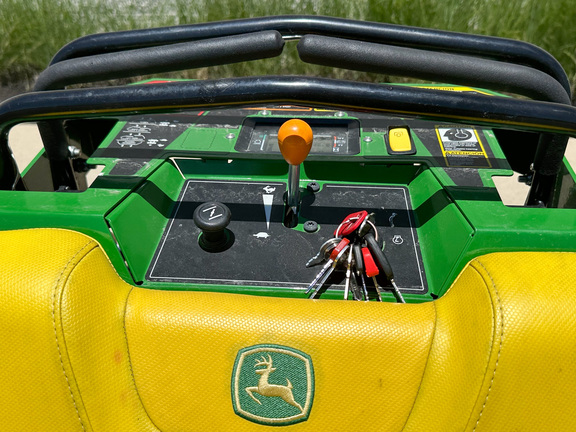 2025 John-Deere Q850M