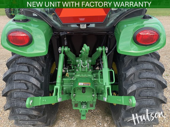 Photo of 2026 John Deere 3033R