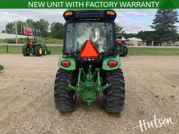 Photo of 2026 John Deere 3033R