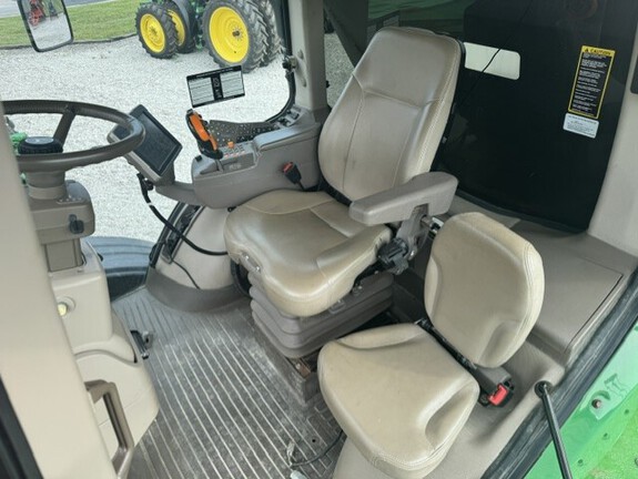 2016 John-Deere R4045