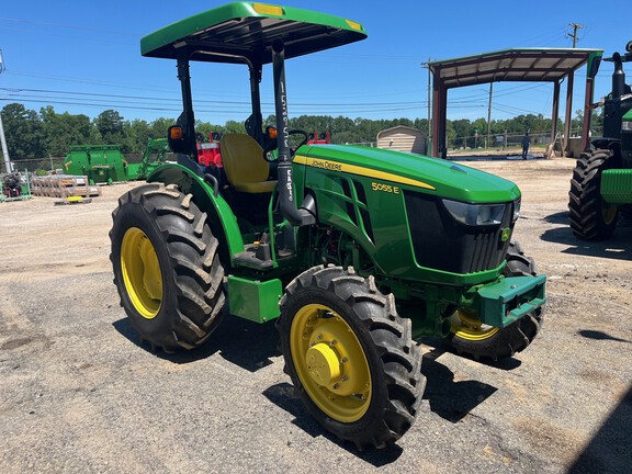 2022 John Deere 5055E-2