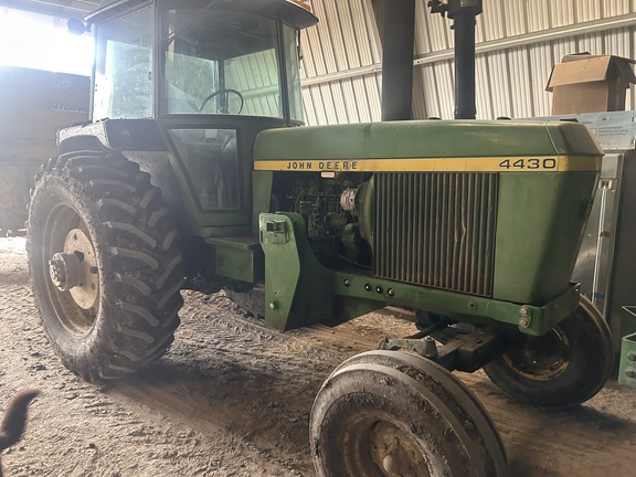 1976 John Deere 4430 (2nd thumbnail)