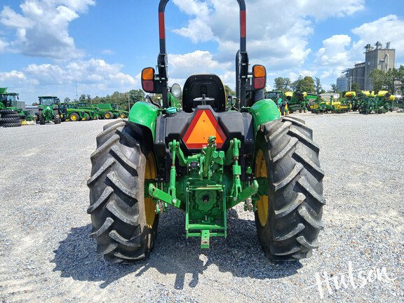 Photo of 2024 John Deere 5050E