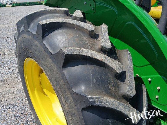 Photo of 2024 John Deere 5050E