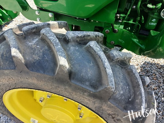 Photo of 2024 John Deere 5050E