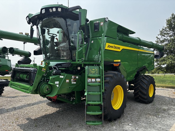 New  John Deere S7 600