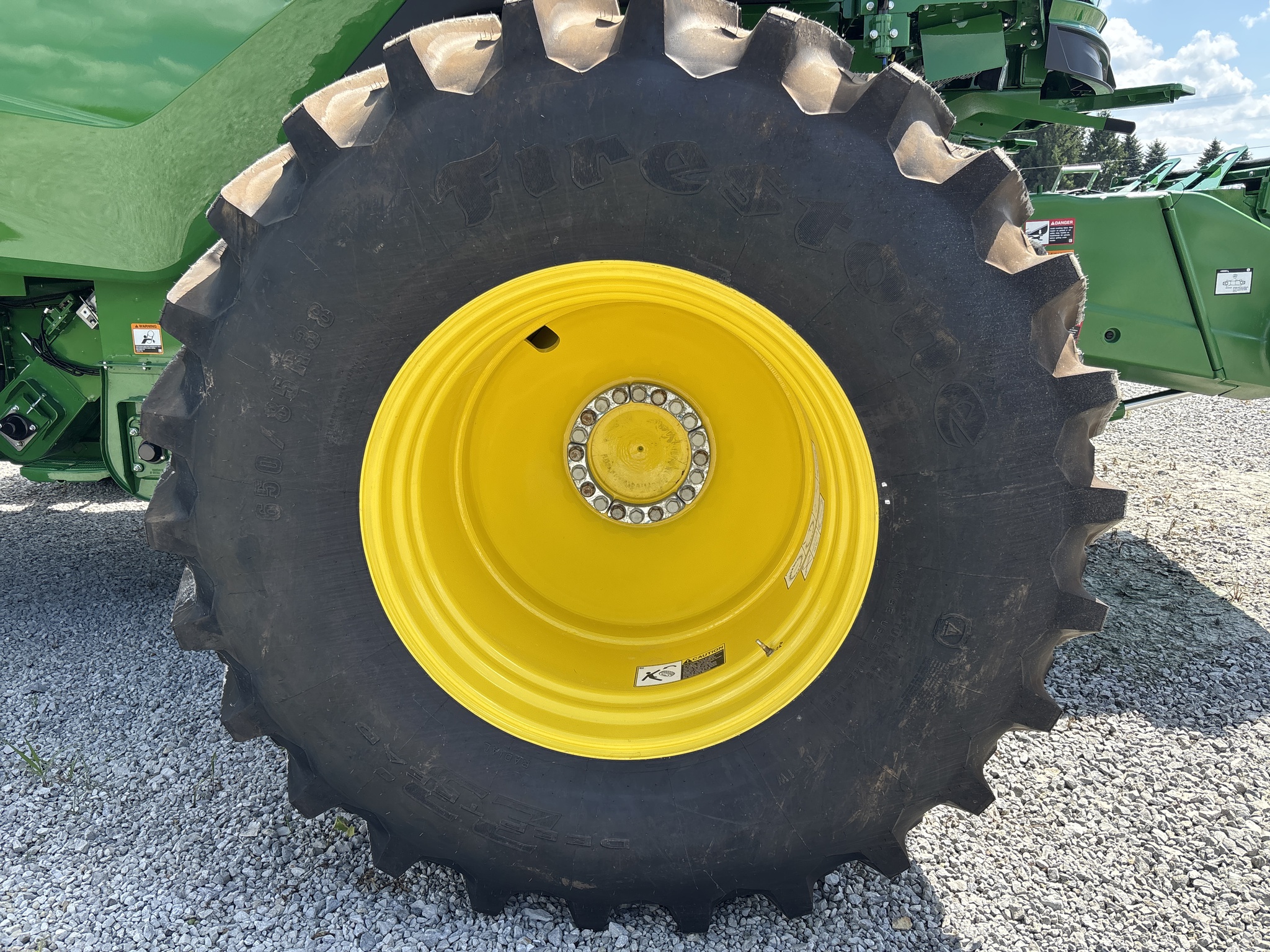 Used 2026 John Deere S7 700 Combines at Koenig Equipment in Urbana, OH - PhotoXL9