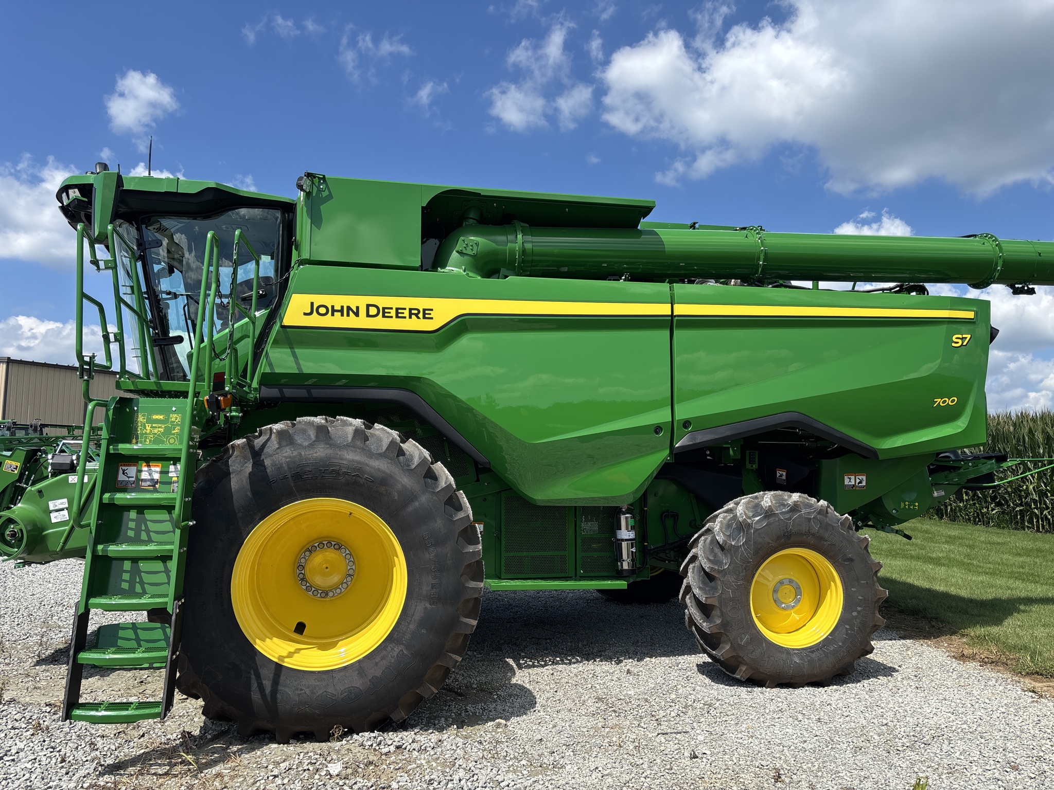 Used 2026 John Deere S7 700 Combines at Koenig Equipment in Urbana, OH - PhotoXL2