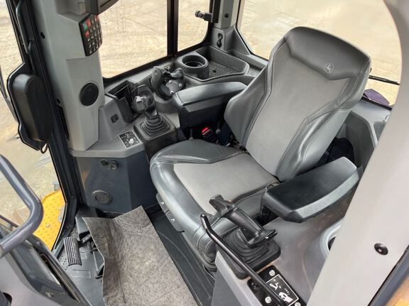 2023 John Deere 850L