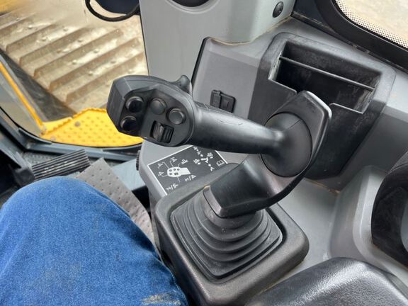 2023 John Deere 850L