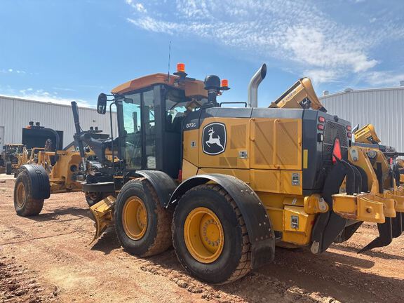 2022 John Deere 872G