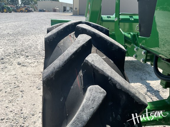Photo of 2024 John Deere 5060E