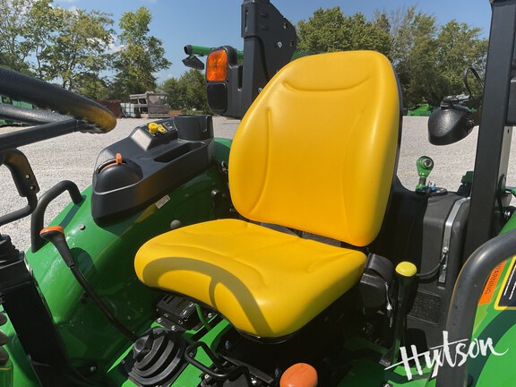 Photo of 2024 John Deere 5060E
