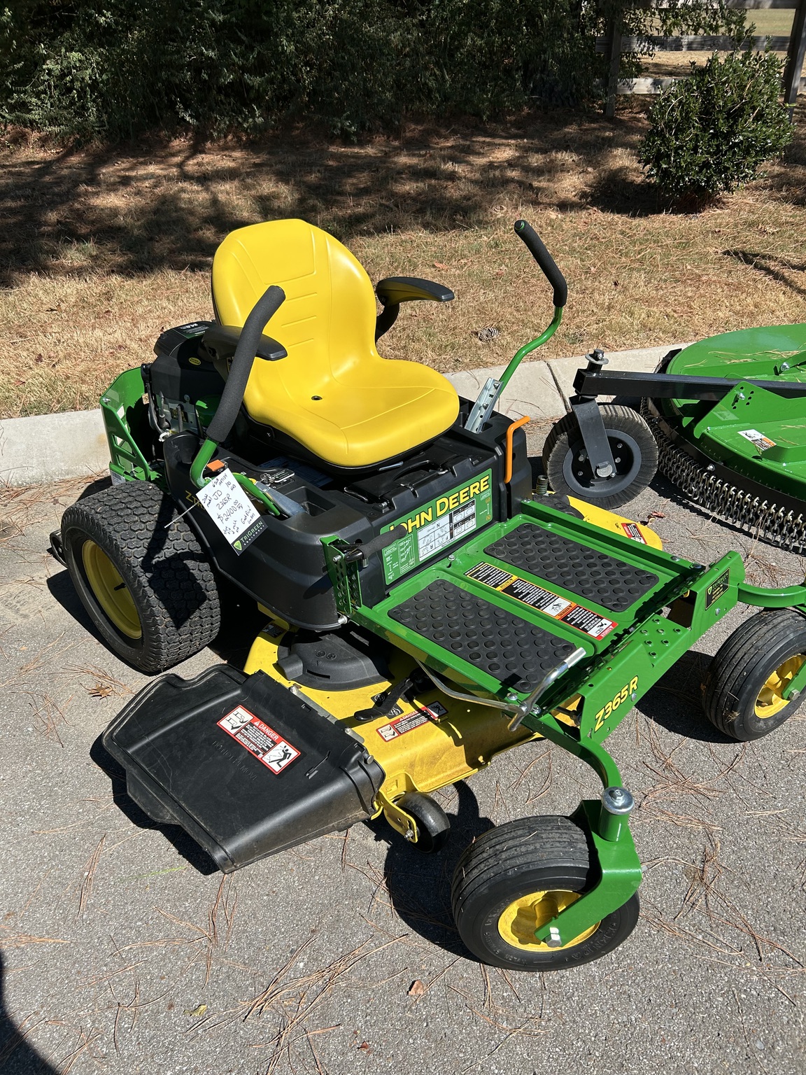 2022 John Deere Z365R