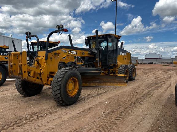 Photo of 2014 John Deere 772G