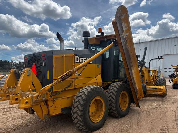 2014 John Deere 772G