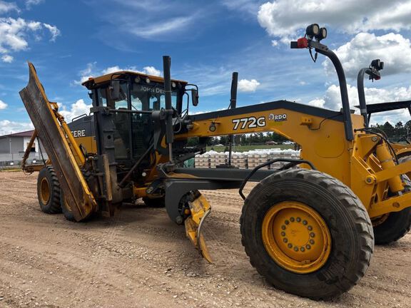2014 John Deere 772G