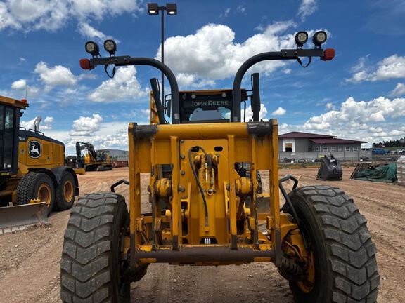 2014 John Deere 772G