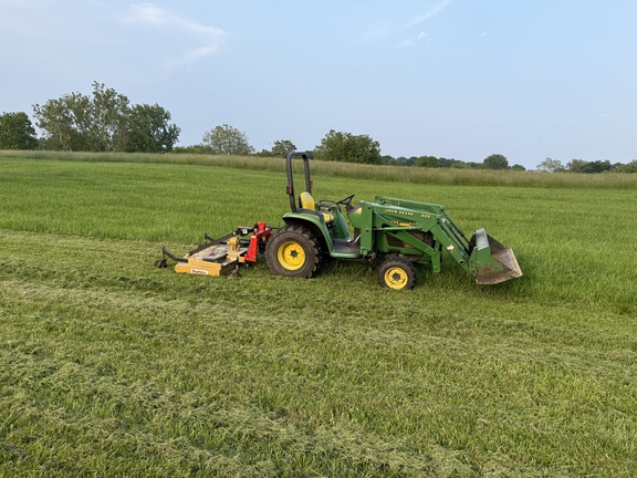 John Deere 4200