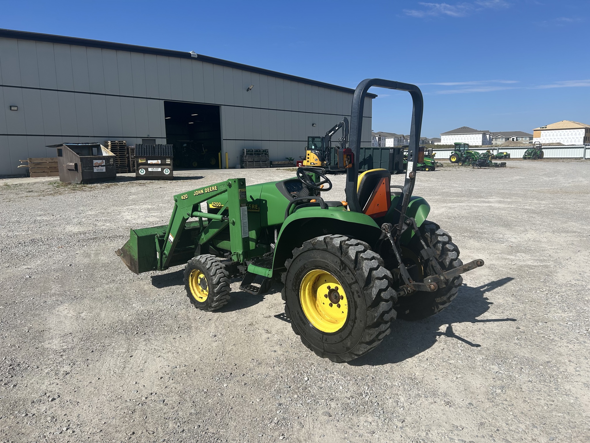Used 2000 John Deere 4200 Compact Utility Tractors at Koenig Equipment in Franklin, IN - PhotoXL2