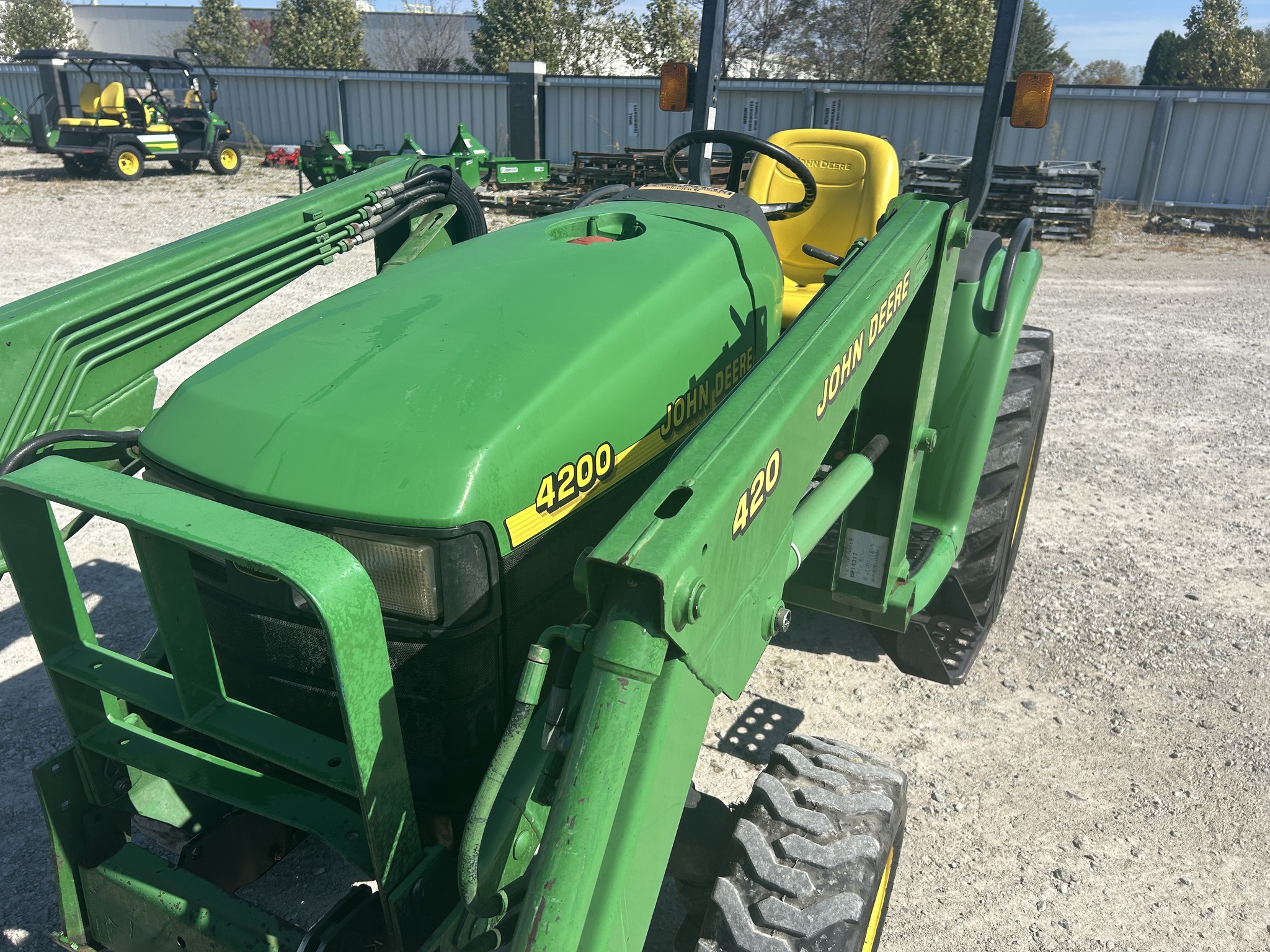 Used 2000 John Deere 4200 Compact Utility Tractors at Koenig Equipment in Franklin, IN - PhotoXL8