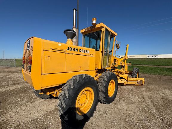 1987 John Deere 770BH