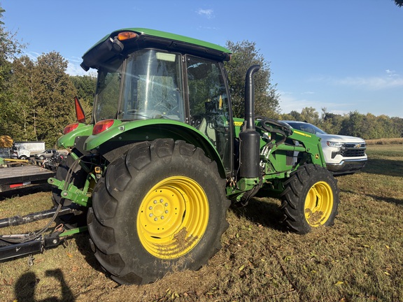 Photo of 2023 John Deere 5100E