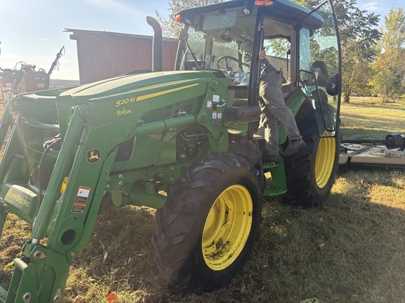 Photo of 2023 John Deere 5100E