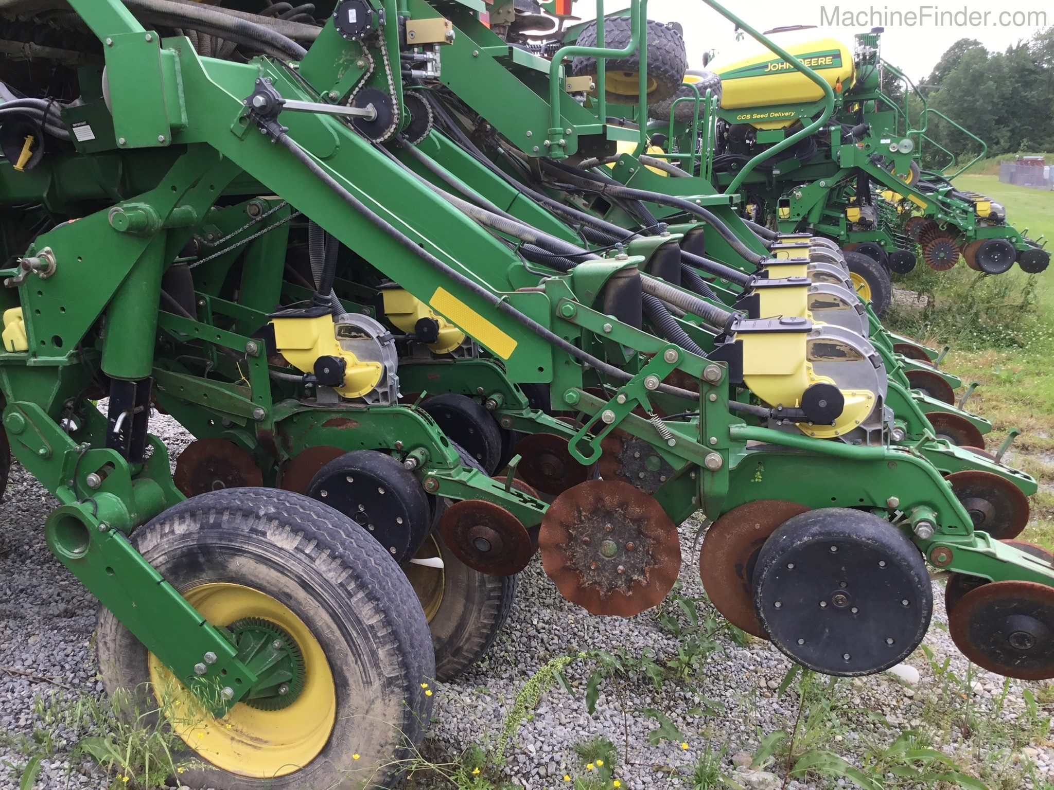 2004 John Deere 1790 Image 8