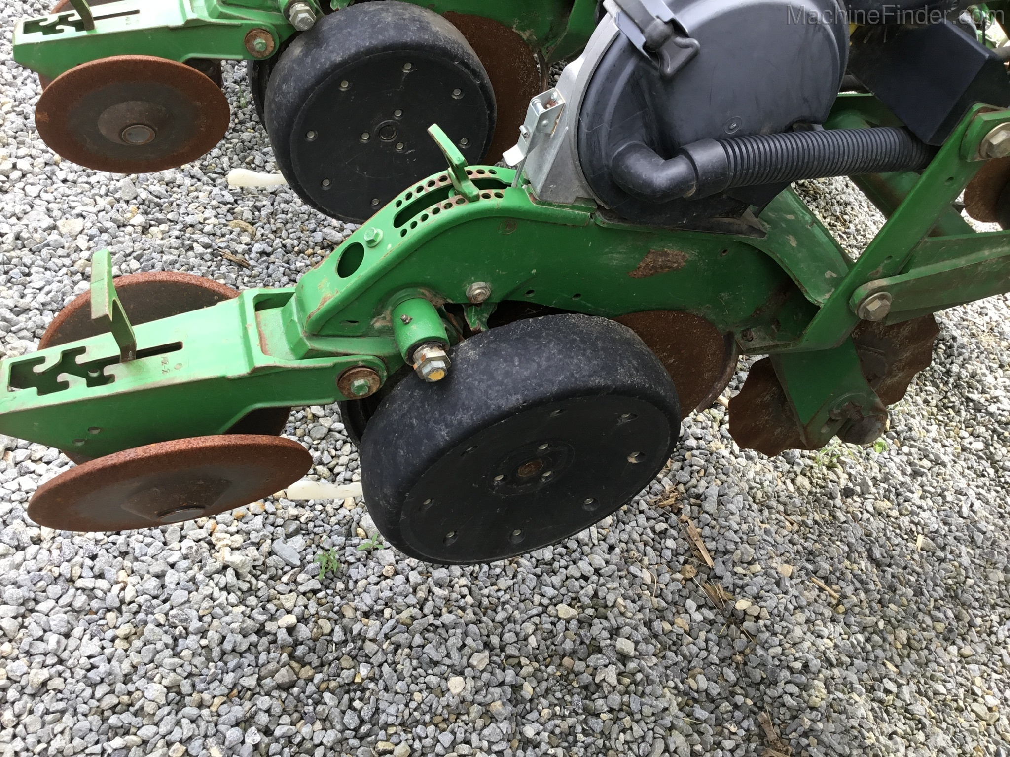 2004 John Deere 1790 Image 9