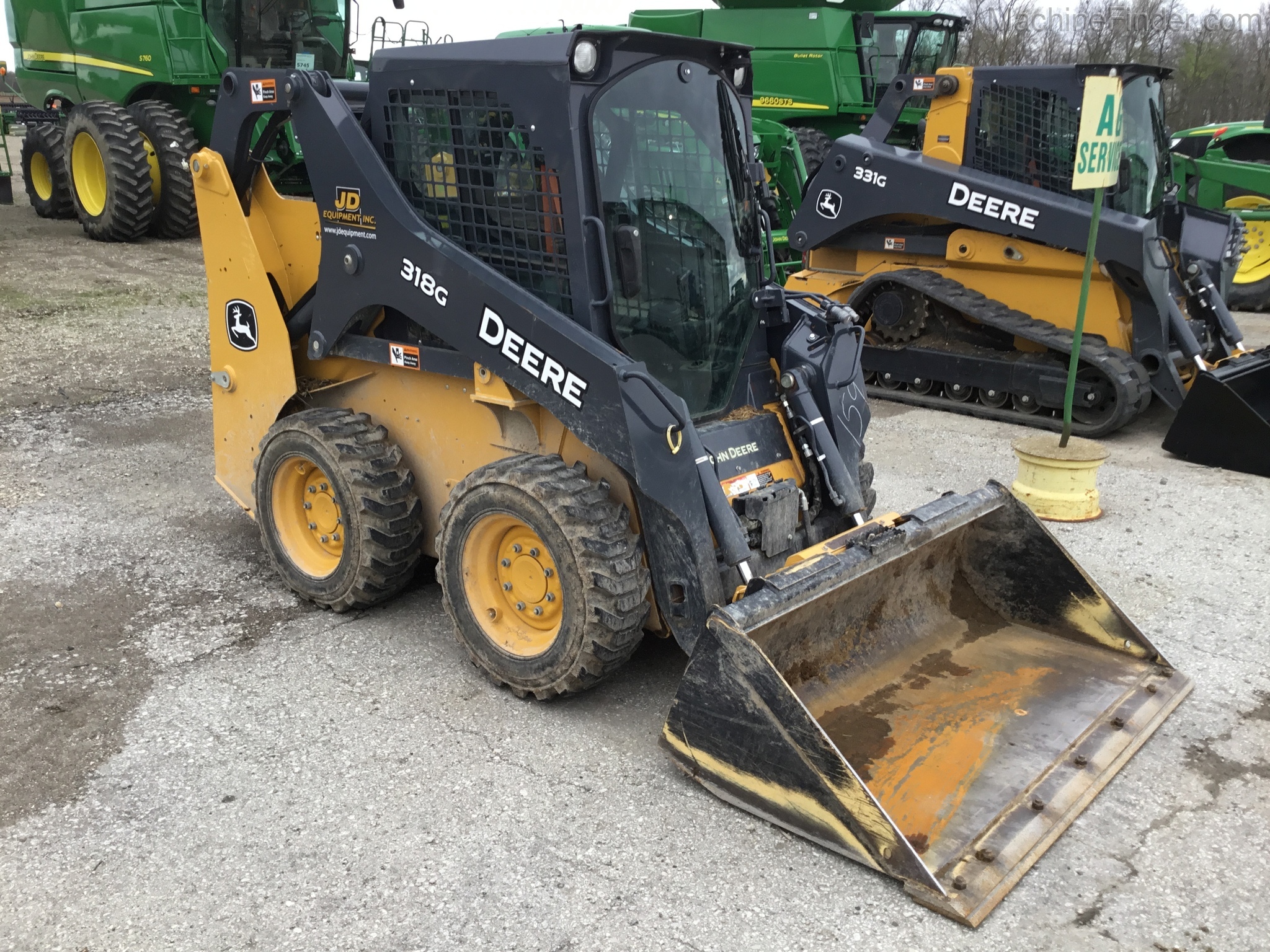 2017 John Deere 318G Image 1