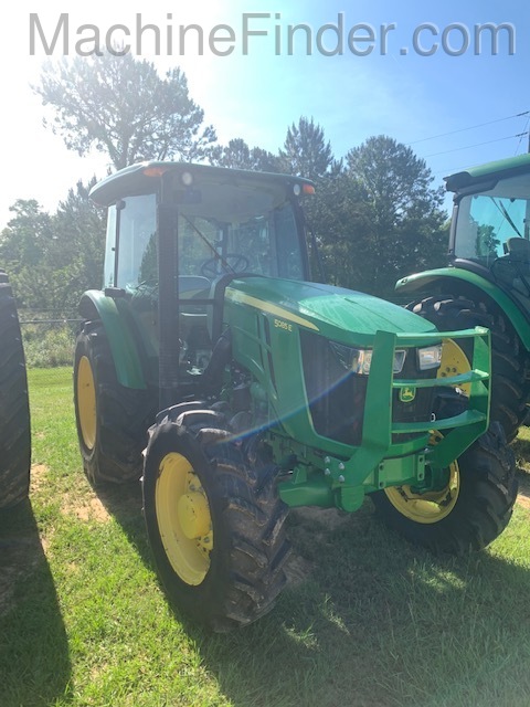 2017 John Deere 5085E Image 1