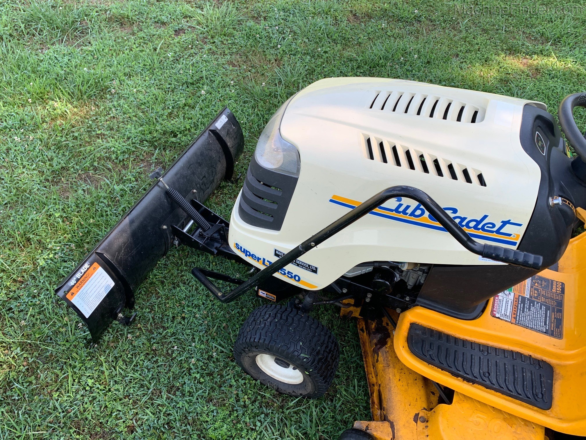 2007 Cub Cadet SLT1550 Image 8