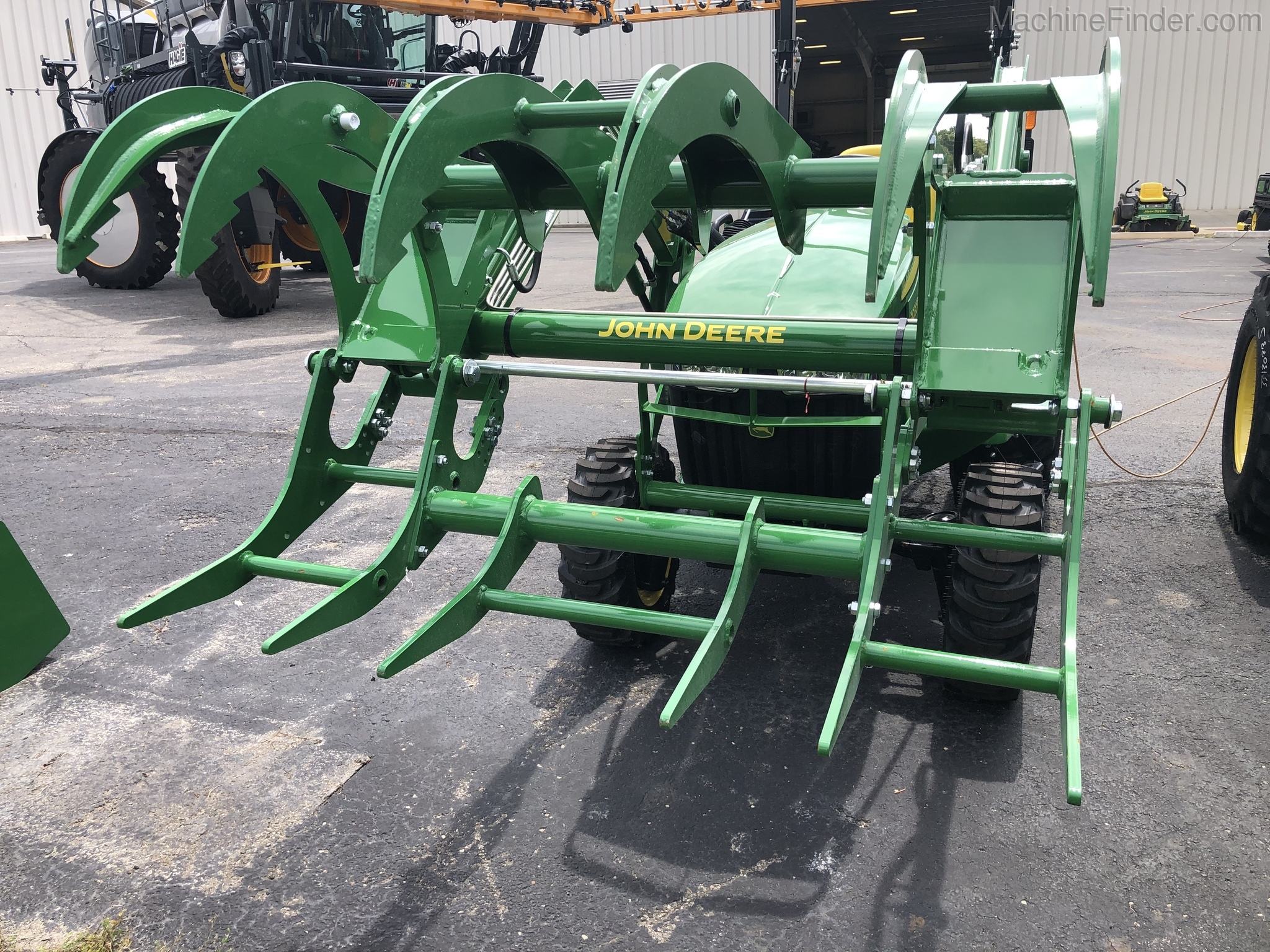 2020 Westendorf 4215 Image 6