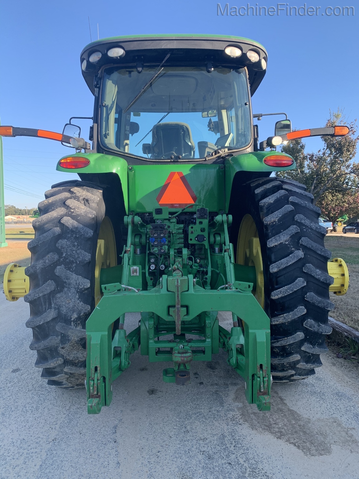 2015 John Deere 8295R Image 3