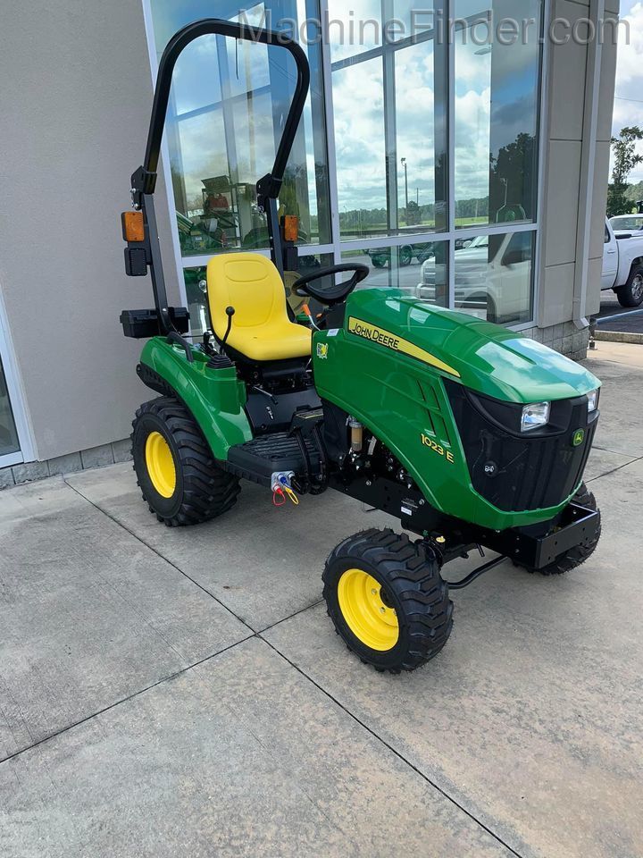 2020 John Deere 1023E Image 1