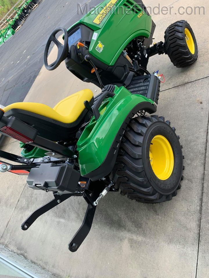2020 John Deere 1023E Image 4