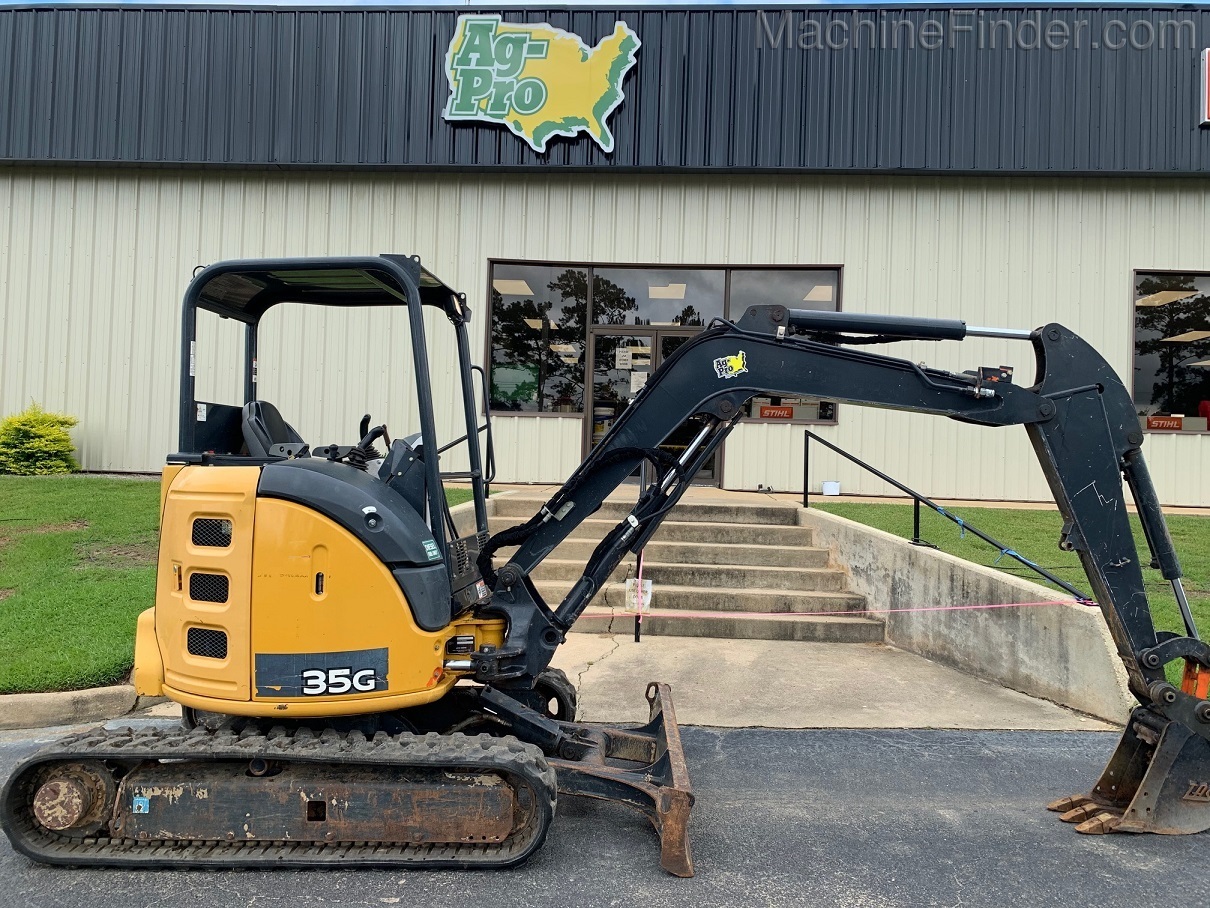 2015 John Deere 35G Image 2