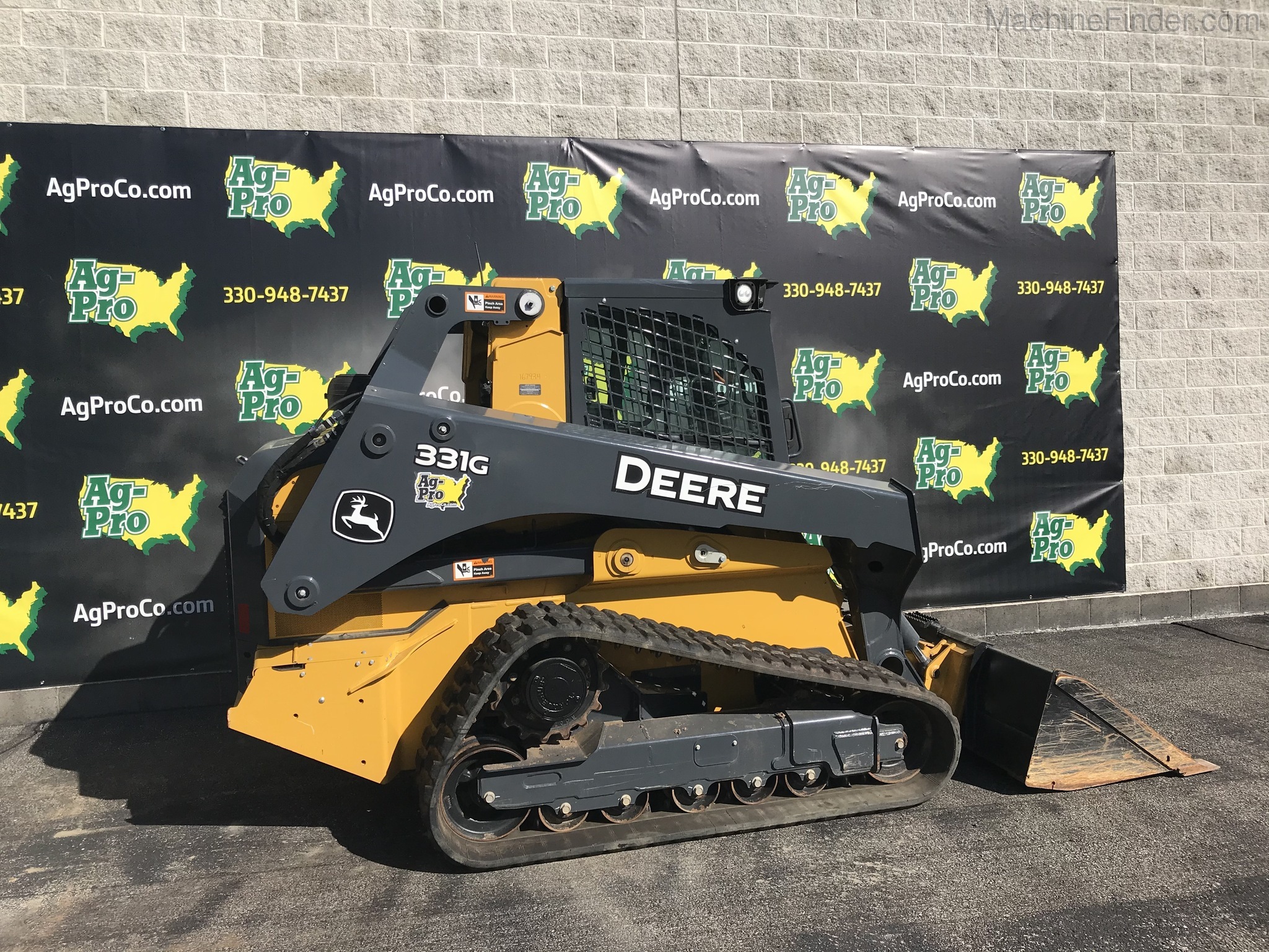 2019 John Deere 331G Image 3