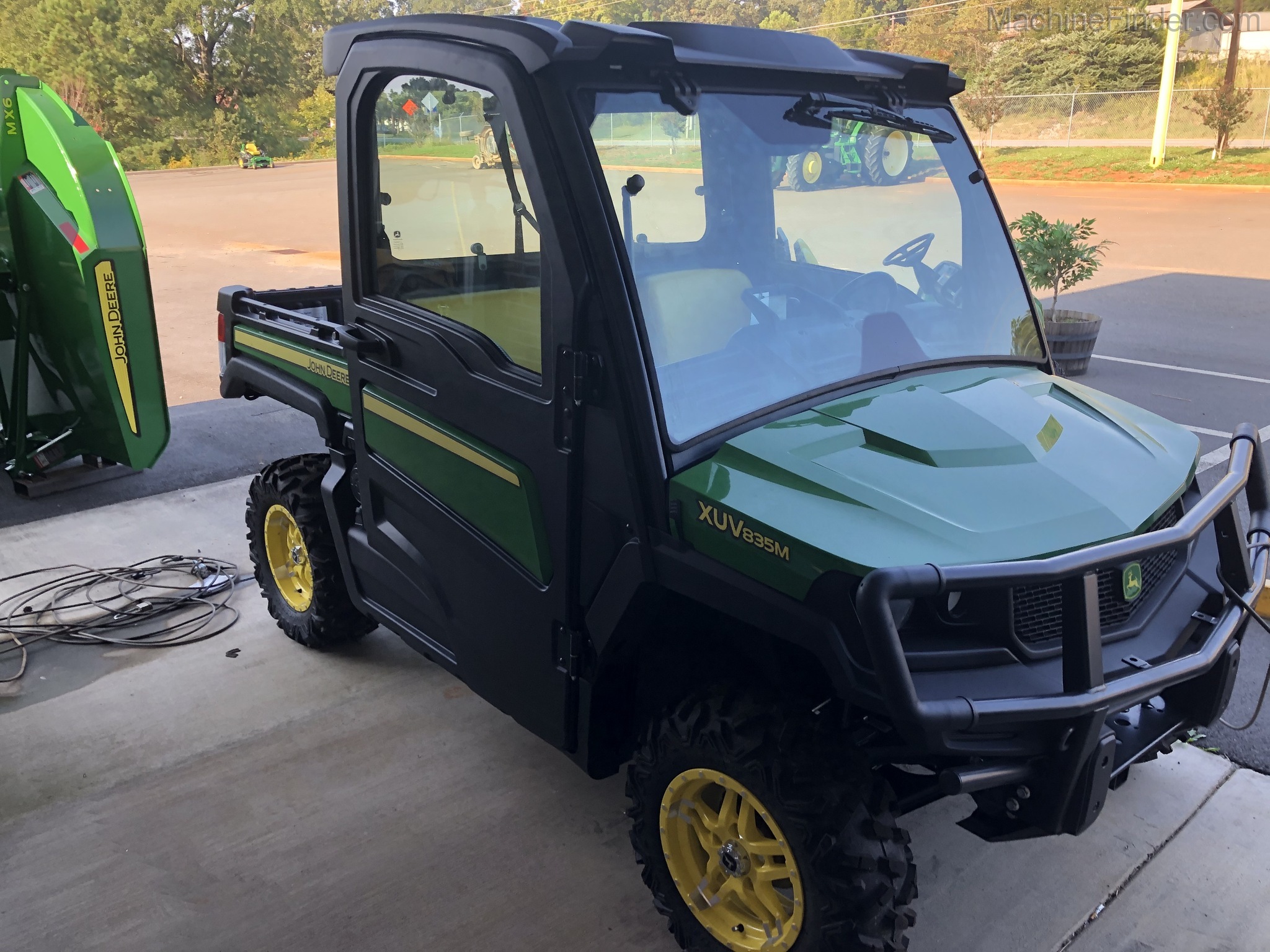 2020 John Deere 835M Image 3