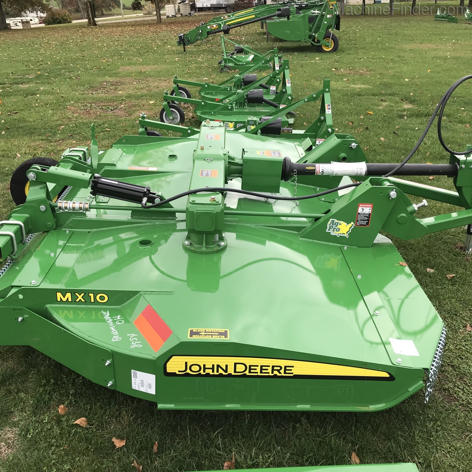 2020 John Deere MX10 Image 2