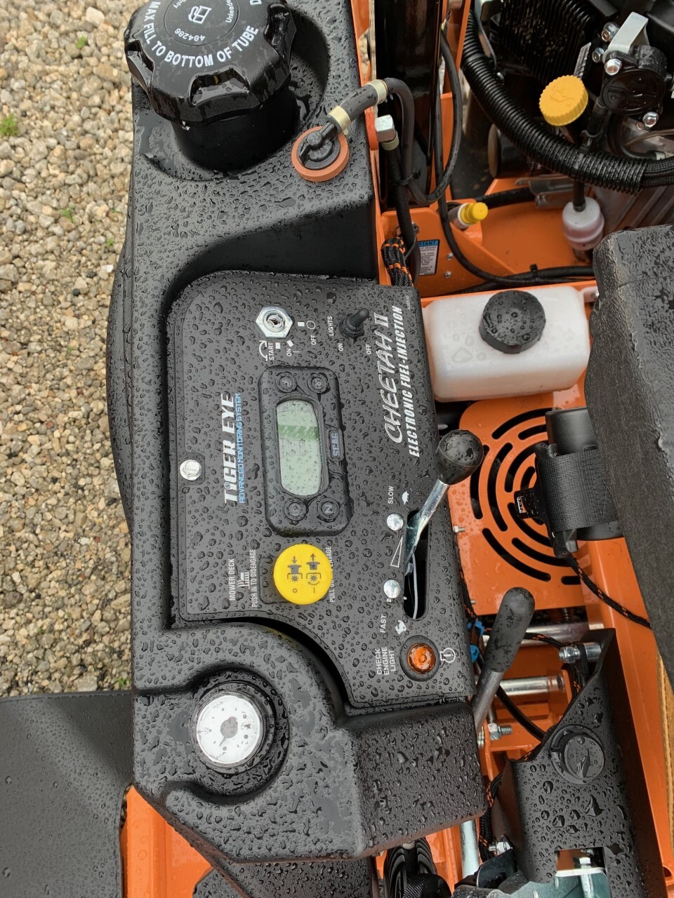 2023 Scag SCZII61V-38FXEFI Image 6