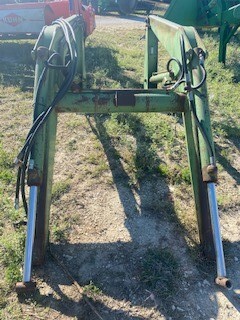 John Deere 158 Image 2